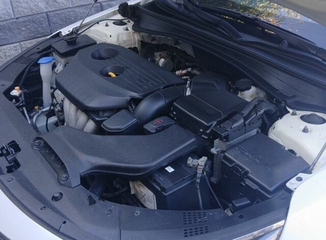 Білий Кіа Інша, об'ємом двигуна 2 л та пробігом 270 тис. км за 11000 $, фото 21 на Automoto.ua