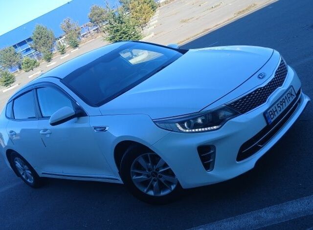 Білий Кіа Інша, об'ємом двигуна 2 л та пробігом 270 тис. км за 11000 $, фото 1 на Automoto.ua