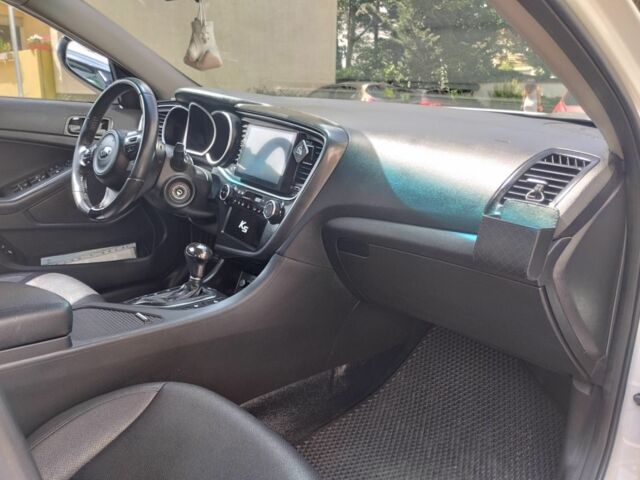 Білий Кіа Інша, об'ємом двигуна 2 л та пробігом 250 тис. км за 10300 $, фото 4 на Automoto.ua