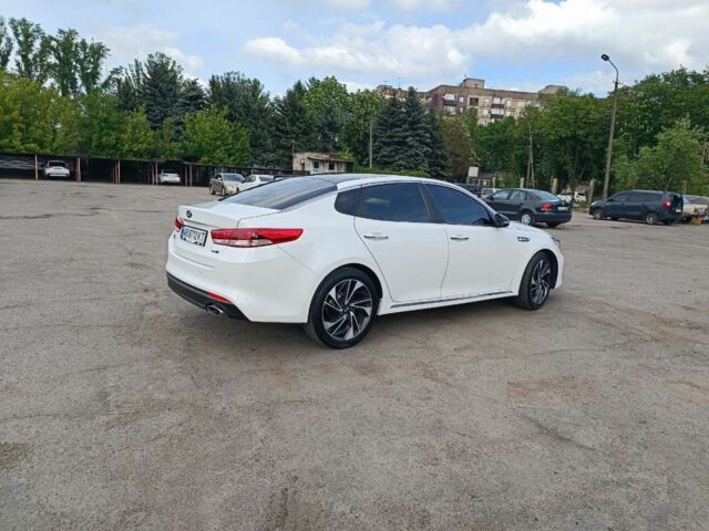 Белый Киа Другая, объемом двигателя 2 л и пробегом 150 тыс. км за 11500 $, фото 10 на Automoto.ua