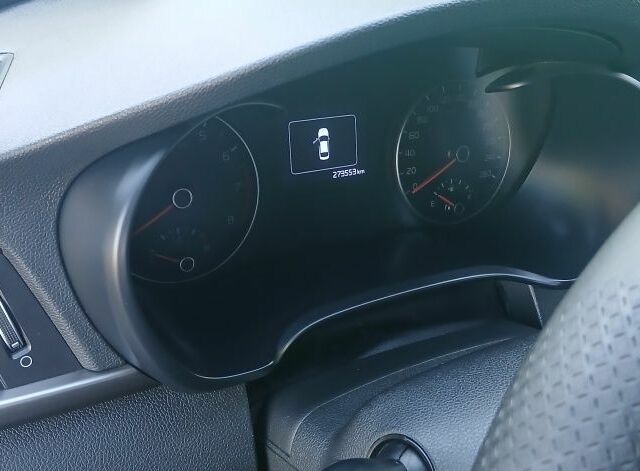 Білий Кіа Інша, об'ємом двигуна 2 л та пробігом 270 тис. км за 11000 $, фото 15 на Automoto.ua