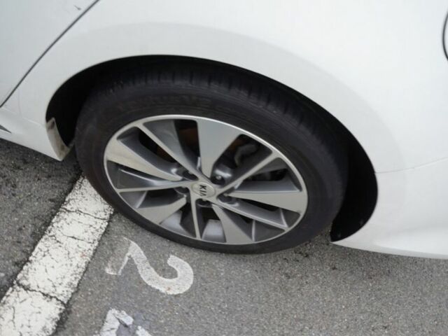 Белый Киа Другая, объемом двигателя 1.7 л и пробегом 106 тыс. км за 4500 $, фото 3 на Automoto.ua