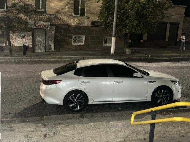 Киа Другая 2017 в Кропивницком (Кировограде) на Automoto.ua Белый Киа Другая, объемом двигателя 2 л и пробегом 270 тыс. км за 9200 $, фото 3 на Automoto.ua