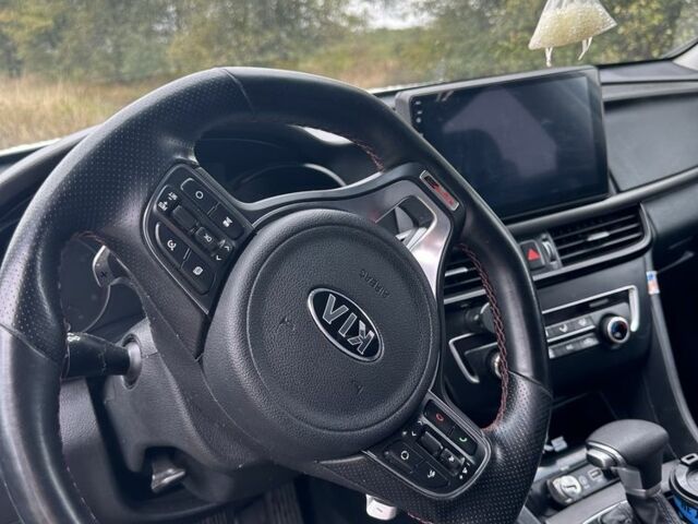 Белый Киа Другая, объемом двигателя 2 л и пробегом 300 тыс. км за 10450 $, фото 6 на Automoto.ua