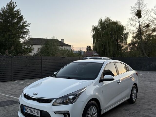 Белый Киа Другая, объемом двигателя 1.6 л и пробегом 125 тыс. км за 13700 $, фото 2 на Automoto.ua