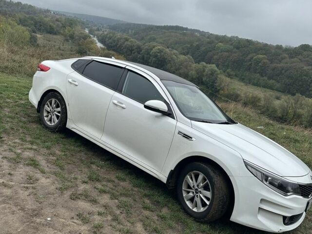 Белый Киа Другая, объемом двигателя 2 л и пробегом 300 тыс. км за 10450 $, фото 3 на Automoto.ua