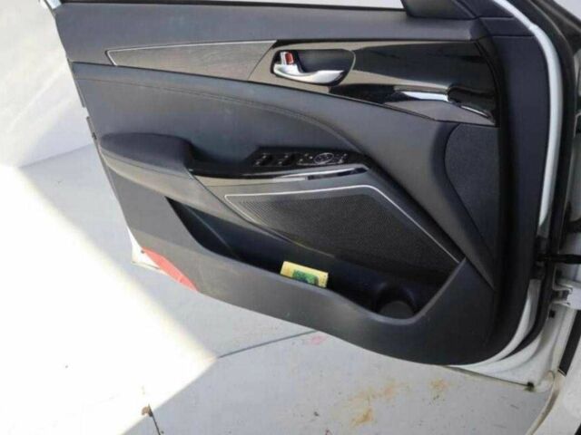 Белый Киа Другая, объемом двигателя 3 л и пробегом 54 тыс. км за 6500 $, фото 6 на Automoto.ua