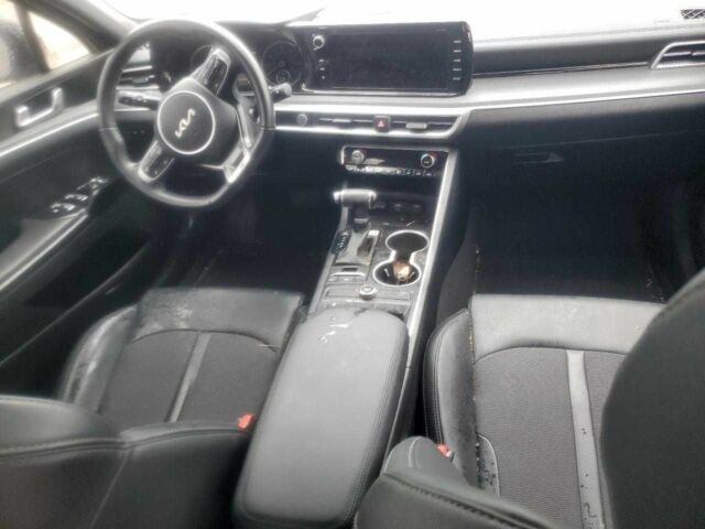 Білий Кіа Інша, об'ємом двигуна 1.6 л та пробігом 1 тис. км за 4200 $, фото 5 на Automoto.ua