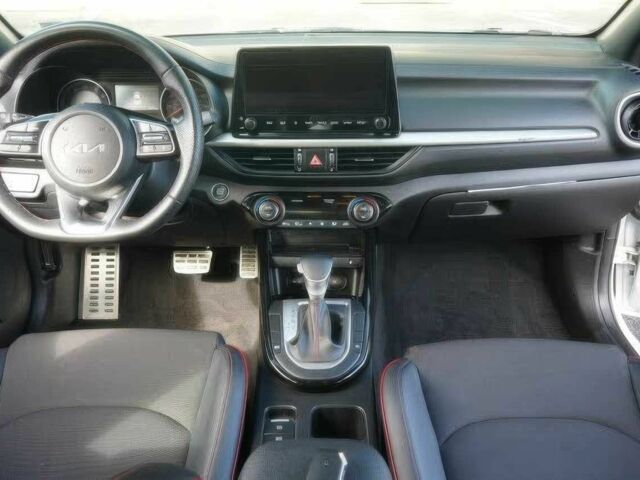 Белый Киа Другая, объемом двигателя 1.6 л и пробегом 20 тыс. км за 6400 $, фото 5 на Automoto.ua