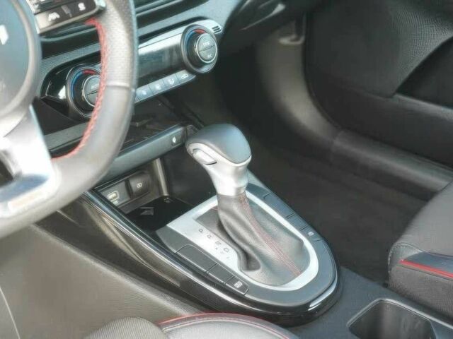 Белый Киа Другая, объемом двигателя 1.6 л и пробегом 20 тыс. км за 6400 $, фото 10 на Automoto.ua