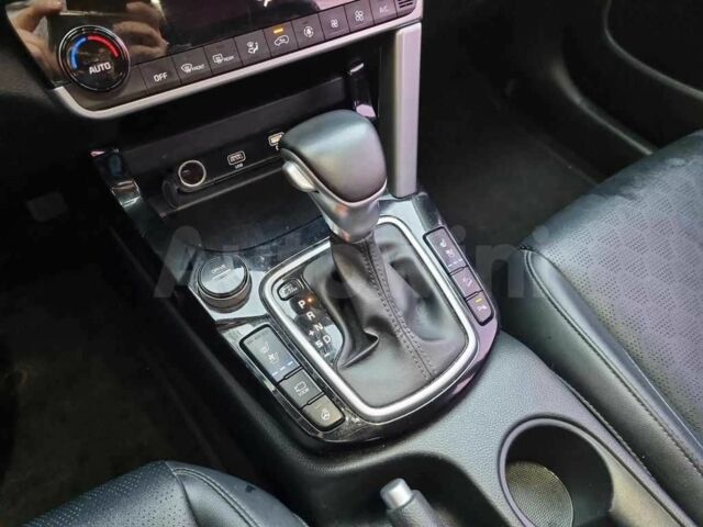 Белый Киа Другая, объемом двигателя 1.6 л и пробегом 50 тыс. км за 13700 $, фото 13 на Automoto.ua