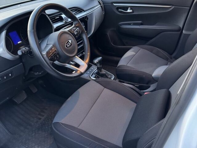 Белый Киа Другая, объемом двигателя 1.6 л и пробегом 75 тыс. км за 16500 $, фото 6 на Automoto.ua