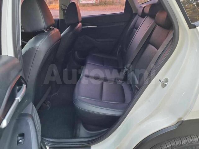 Белый Киа Другая, объемом двигателя 1.6 л и пробегом 50 тыс. км за 13700 $, фото 18 на Automoto.ua