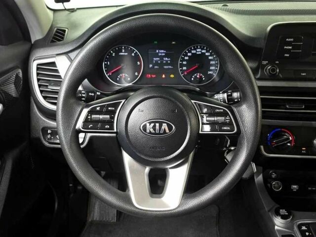 Белый Киа Другая, объемом двигателя 1.6 л и пробегом 132 тыс. км за 17952 $, фото 3 на Automoto.ua