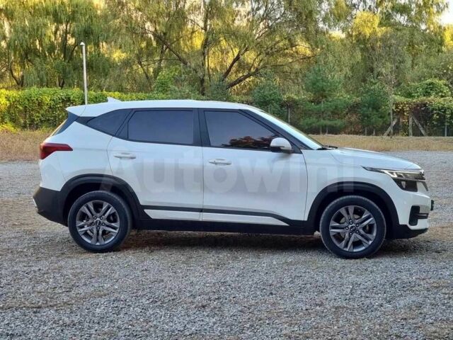 Белый Киа Другая, объемом двигателя 1.6 л и пробегом 50 тыс. км за 13700 $, фото 4 на Automoto.ua