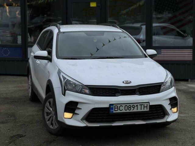 Білий Кіа Інша, об'ємом двигуна 0 л та пробігом 21 тис. км за 17500 $, фото 4 на Automoto.ua