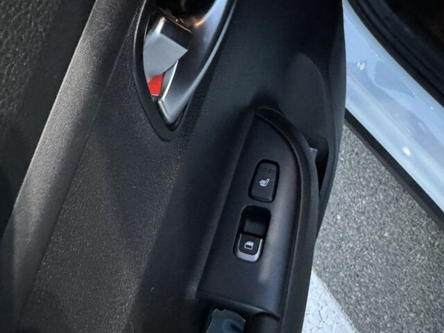 Белый Киа Другая, объемом двигателя 1.6 л и пробегом 75 тыс. км за 16500 $, фото 14 на Automoto.ua