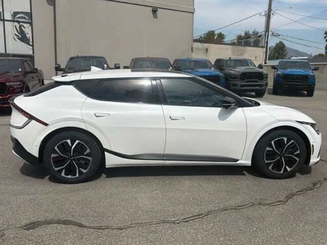 Белый Киа Другая, объемом двигателя 0 л и пробегом 22 тыс. км за 19000 $, фото 5 на Automoto.ua