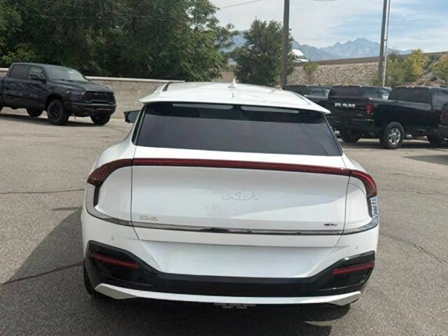 Белый Киа Другая, объемом двигателя 0 л и пробегом 22 тыс. км за 19000 $, фото 4 на Automoto.ua