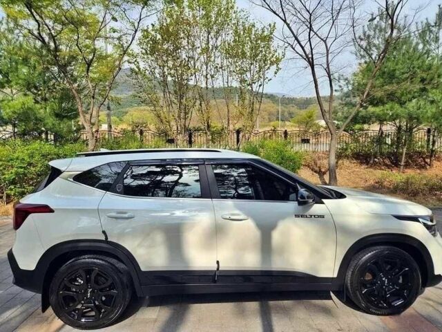 Белый Киа Другая, объемом двигателя 1.6 л и пробегом 27 тыс. км за 13200 $, фото 6 на Automoto.ua