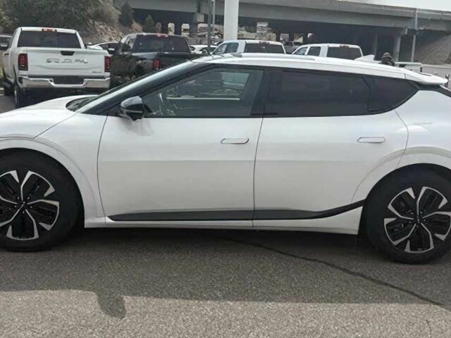 Белый Киа Другая, объемом двигателя 0 л и пробегом 22 тыс. км за 19000 $, фото 3 на Automoto.ua