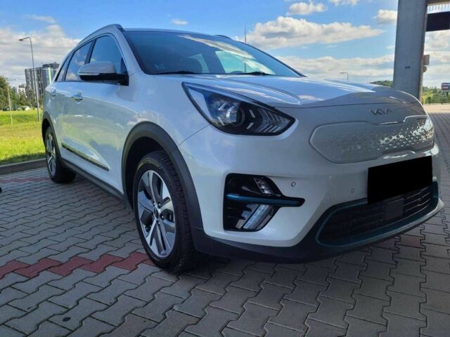 Белый Киа Другая, объемом двигателя 0 л и пробегом 107 тыс. км за 13300 $, фото 8 на Automoto.ua