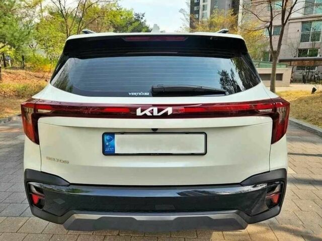 Белый Киа Другая, объемом двигателя 1.6 л и пробегом 27 тыс. км за 13200 $, фото 4 на Automoto.ua