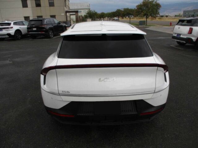 Белый Киа Другая, объемом двигателя 0 л и пробегом 20 тыс. км за 18000 $, фото 2 на Automoto.ua