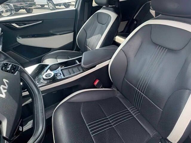 Белый Киа Другая, объемом двигателя 0 л и пробегом 22 тыс. км за 19000 $, фото 7 на Automoto.ua