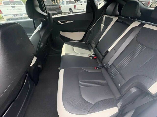 Белый Киа Другая, объемом двигателя 0 л и пробегом 22 тыс. км за 19000 $, фото 9 на Automoto.ua