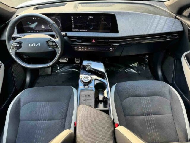 Белый Киа Другая, объемом двигателя 0 л и пробегом 26 тыс. км за 14900 $, фото 9 на Automoto.ua