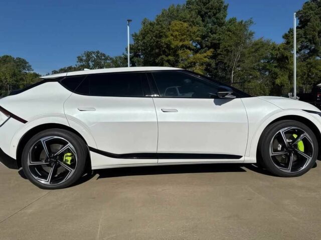 Белый Киа Другая, объемом двигателя 0 л и пробегом 27 тыс. км за 5500 $, фото 6 на Automoto.ua