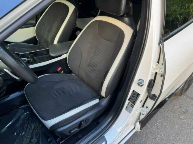 Белый Киа Другая, объемом двигателя 0 л и пробегом 26 тыс. км за 13500 $, фото 8 на Automoto.ua