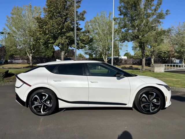 Белый Киа Другая, объемом двигателя 0 л и пробегом 28 тыс. км за 14900 $, фото 3 на Automoto.ua