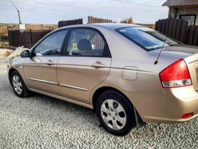 Бежевый Киа Другая, объемом двигателя 0 л и пробегом 199 тыс. км за 5500 $, фото 3 на Automoto.ua