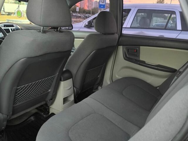 Черный Киа Другая, объемом двигателя 0 л и пробегом 200 тыс. км за 3800 $, фото 2 на Automoto.ua