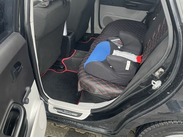 Черный Киа Другая, объемом двигателя 1.4 л и пробегом 179 тыс. км за 4600 $, фото 4 на Automoto.ua