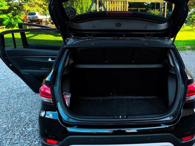 Черный Киа Другая, объемом двигателя 1.59 л и пробегом 68 тыс. км за 14450 $, фото 16 на Automoto.ua