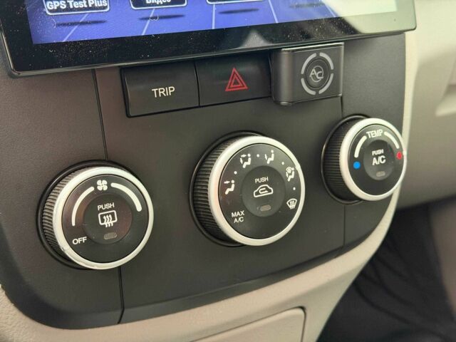 Чорний Кіа Інша, об'ємом двигуна 1.6 л та пробігом 224 тис. км за 4900 $, фото 23 на Automoto.ua