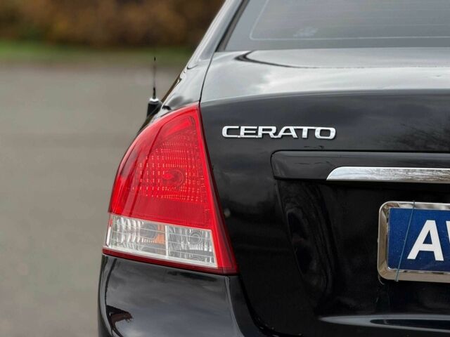 Чорний Кіа Інша, об'ємом двигуна 1.6 л та пробігом 224 тис. км за 4900 $, фото 6 на Automoto.ua