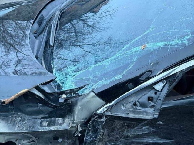 Черный Киа Другая, объемом двигателя 2 л и пробегом 248 тыс. км за 5850 $, фото 6 на Automoto.ua