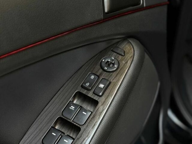 Черный Киа Другая, объемом двигателя 2 л и пробегом 270 тыс. км за 8500 $, фото 12 на Automoto.ua