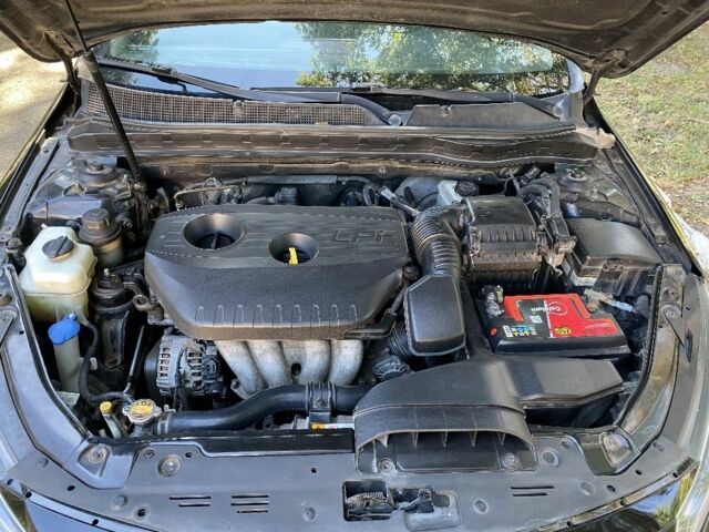 Черный Киа Другая, объемом двигателя 2 л и пробегом 200 тыс. км за 7600 $, фото 18 на Automoto.ua