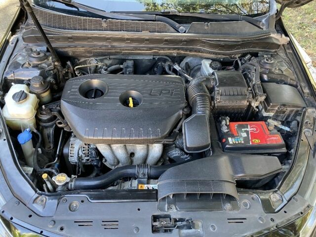 Черный Киа Другая, объемом двигателя 2 л и пробегом 200 тыс. км за 7600 $, фото 17 на Automoto.ua