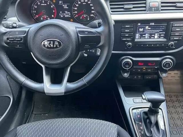 Черный Киа Другая, объемом двигателя 1.6 л и пробегом 150 тыс. км за 12500 $, фото 9 на Automoto.ua
