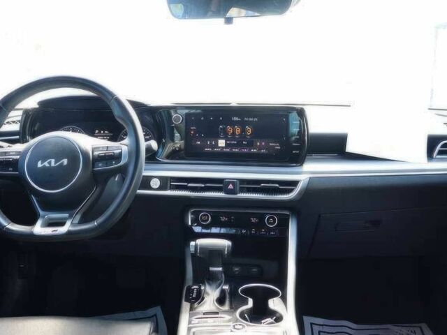 Черный Киа Другая, объемом двигателя 1.6 л и пробегом 22 тыс. км за 10000 $, фото 6 на Automoto.ua