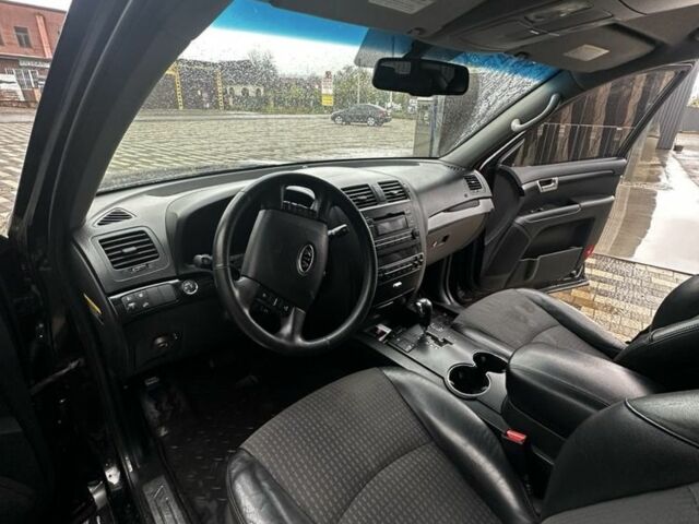 Черный Киа Другая, объемом двигателя 3 л и пробегом 405 тыс. км за 13500 $, фото 3 на Automoto.ua