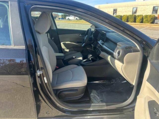 Черный Киа Другая, объемом двигателя 2 л и пробегом 45 тыс. км за 3150 $, фото 8 на Automoto.ua