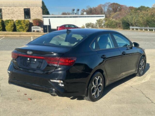 Черный Киа Другая, объемом двигателя 2 л и пробегом 45 тыс. км за 3150 $, фото 6 на Automoto.ua