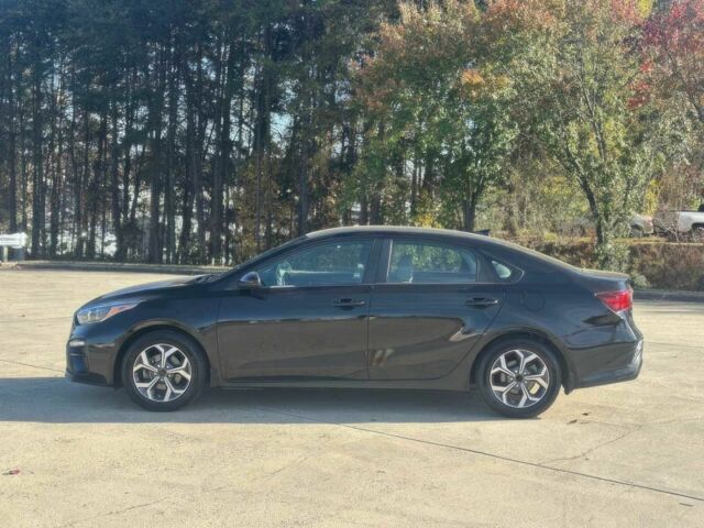 Черный Киа Другая, объемом двигателя 2 л и пробегом 45 тыс. км за 3150 $, фото 3 на Automoto.ua